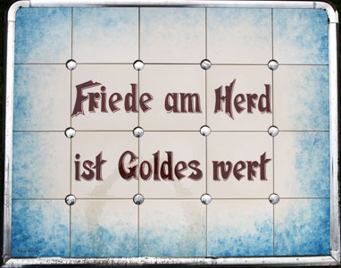 Fliesenspiegel - Handbemalte Fliesen mit Herdspruch